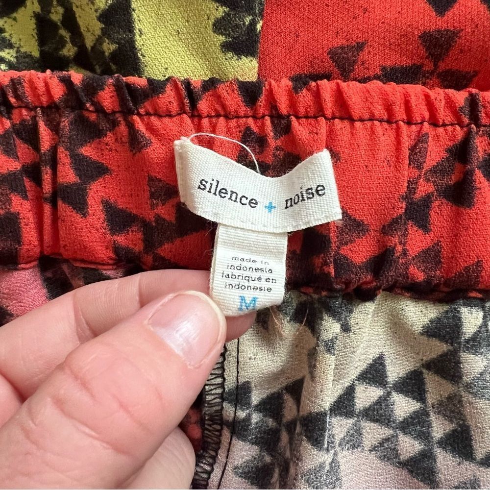 Silence + Noise Red Multicolor Patterned Shorts - image 7